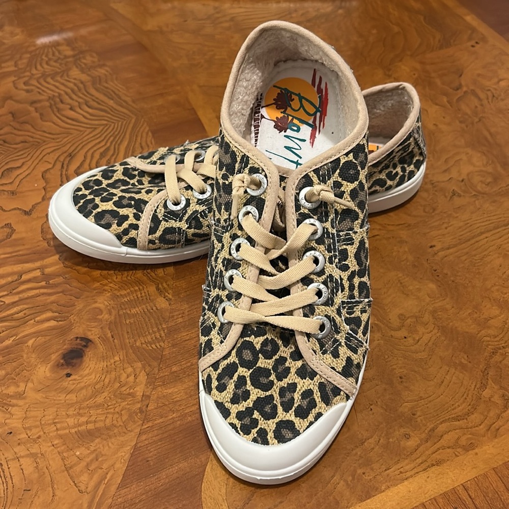 Blowfish Cheetah Sneakers - Picture 6 of 13